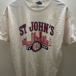 St. John’s Basketball Unisex Warm Up Tee (2026)